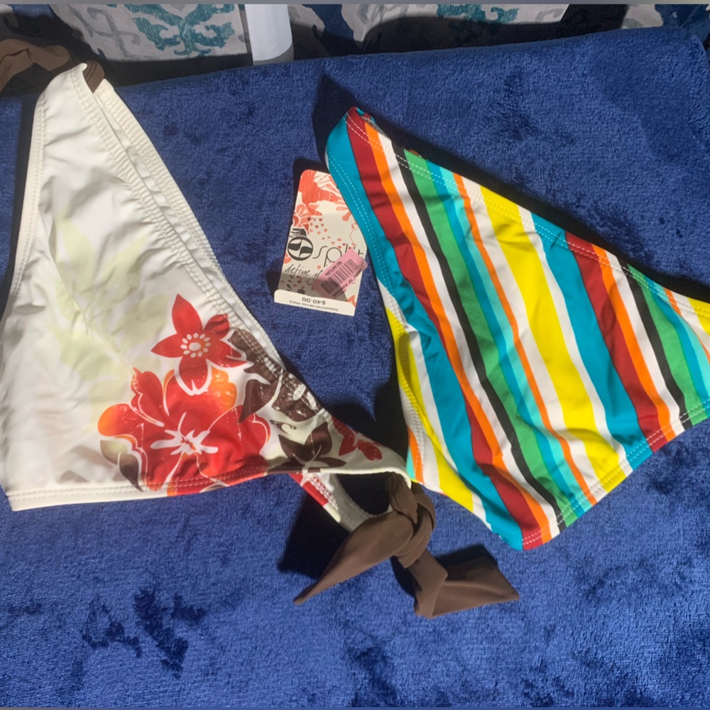 👙2 Bathing Suit Bottoms